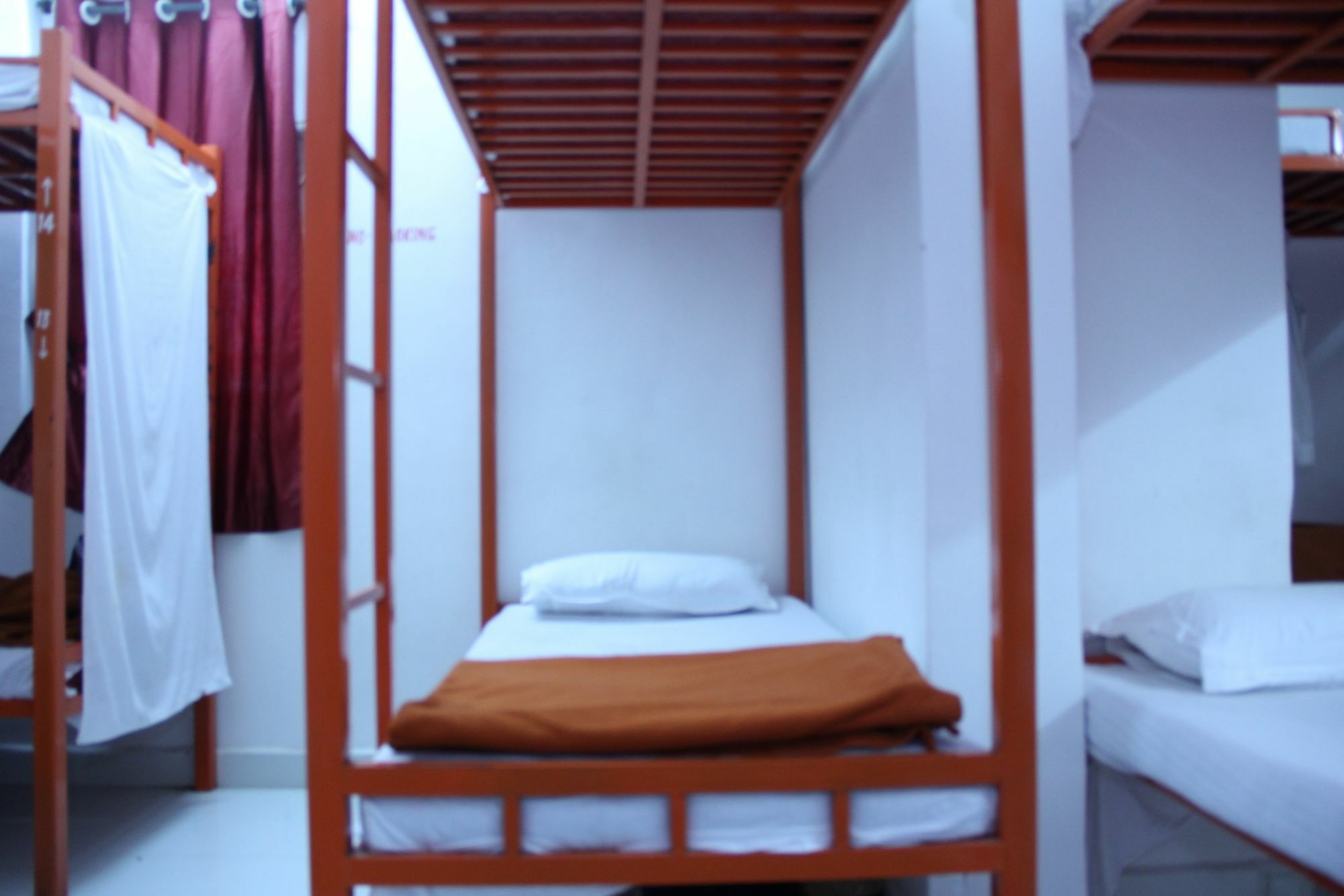 Inn Backpackers,airport