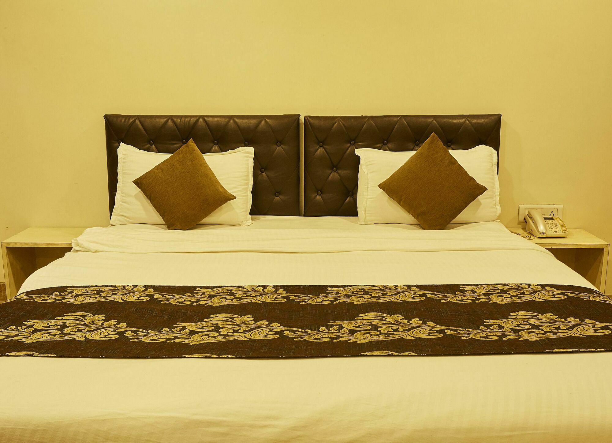 Alibaba 2* Mumbai