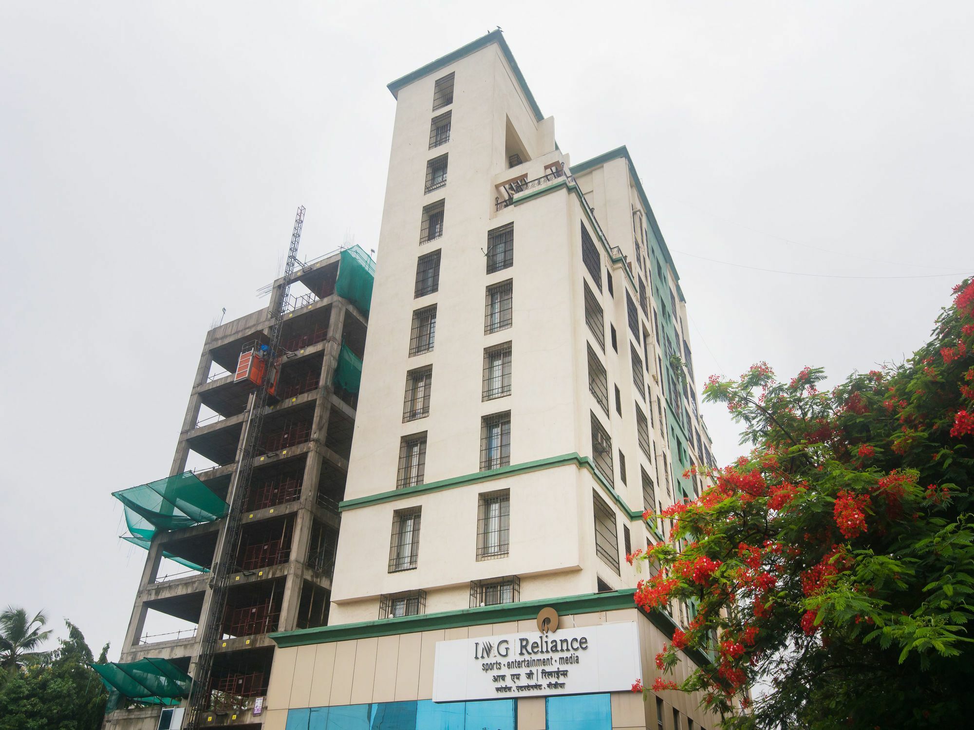 Oyo 20015 Silverkey Bandra East Bkc Bandra Hotel 3*