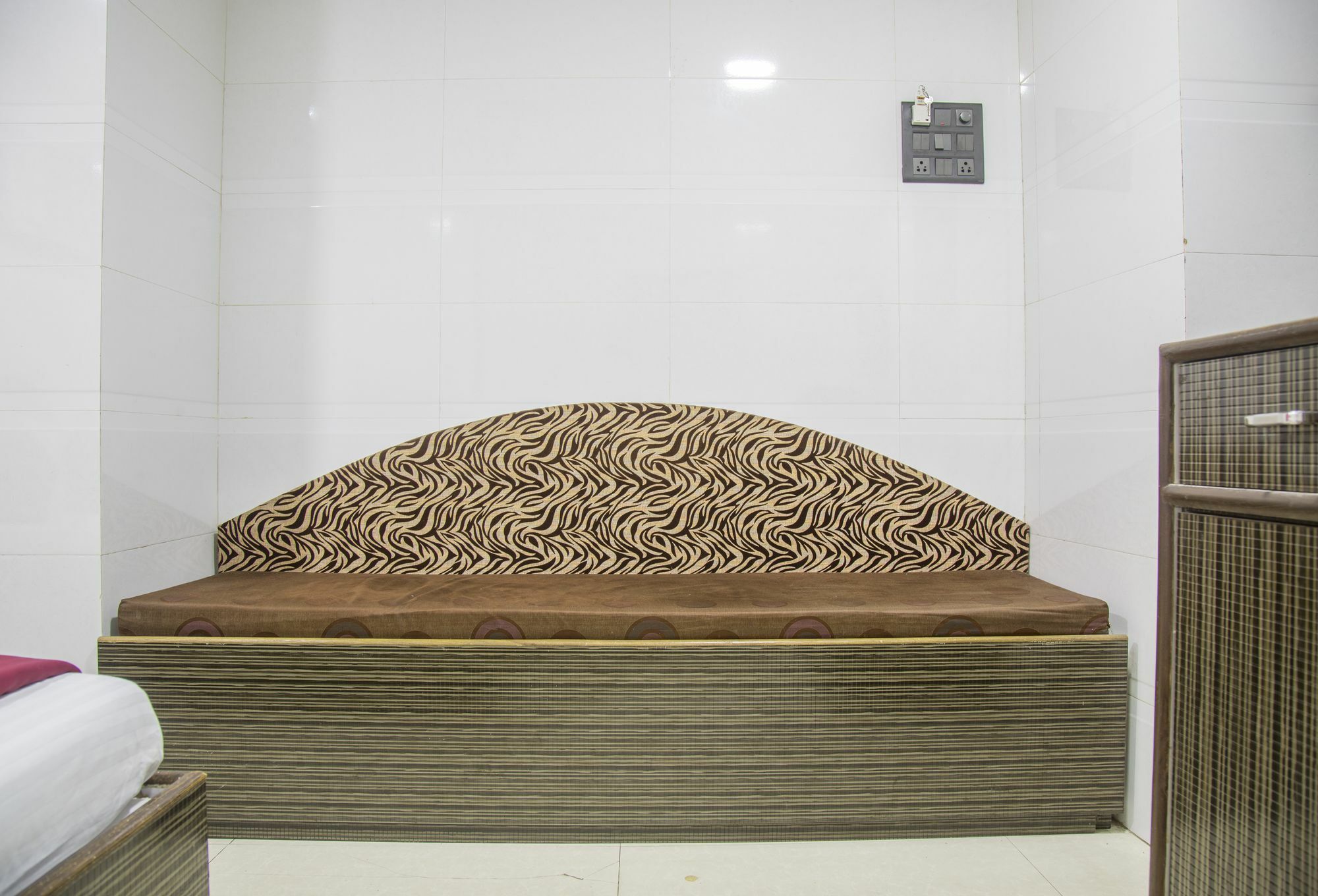 Relax Hotel Mumbai