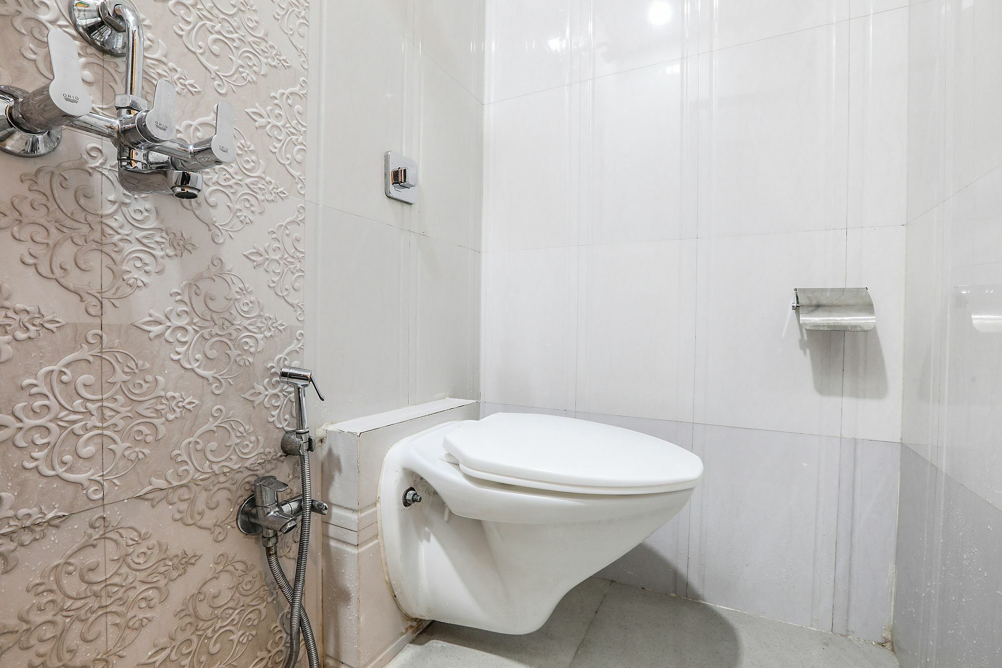 Hotel Fabexpress Embassy Grand - Nr Bkc Mumbai