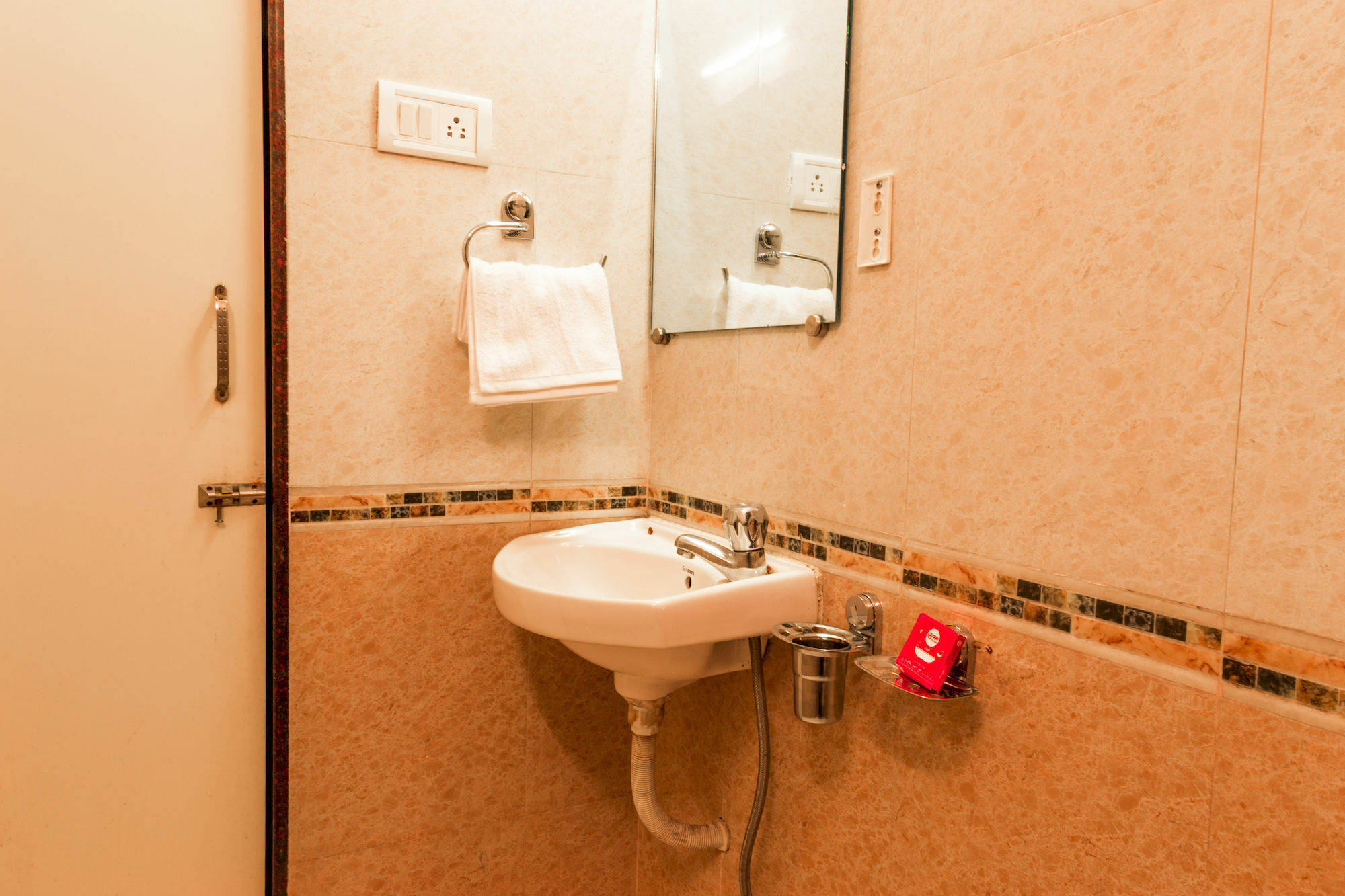Oyo Powai View 3*