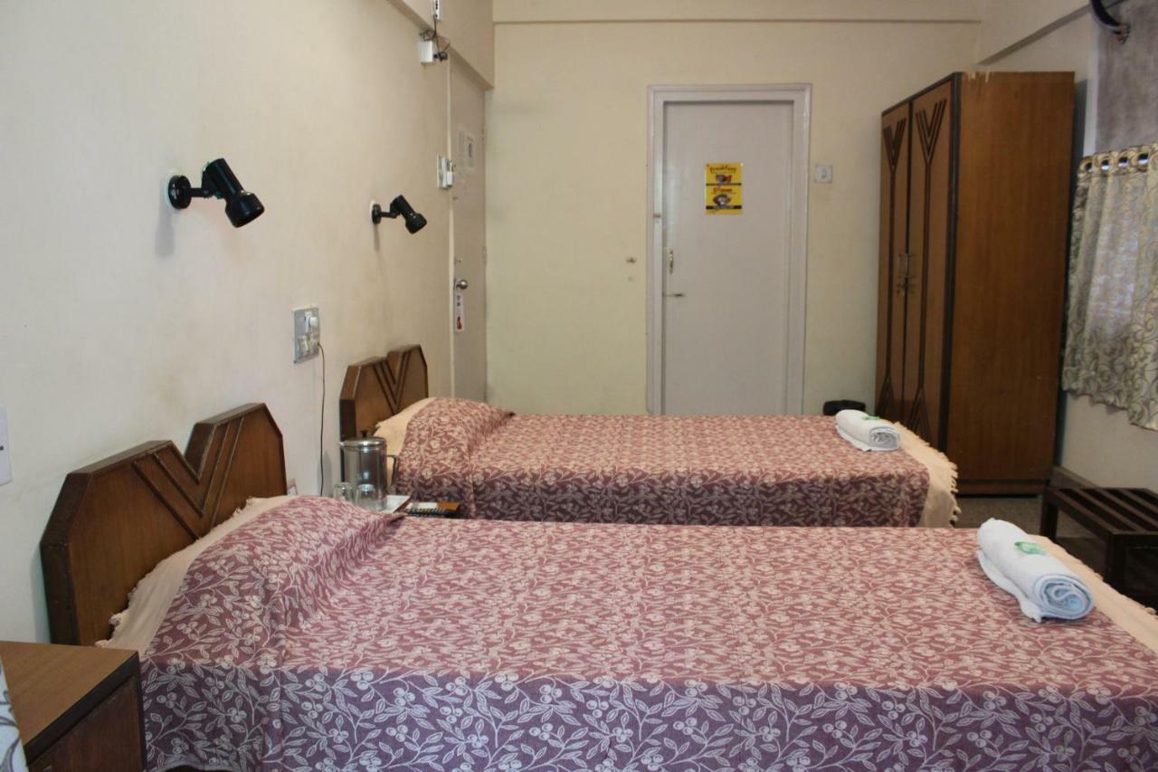 Ywca International Centre Hotel 3*