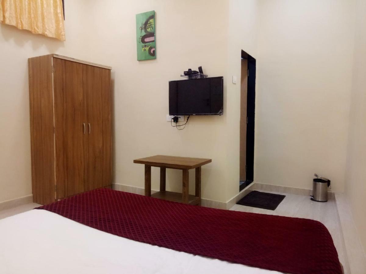 Hotel Golden Lake Mumbai