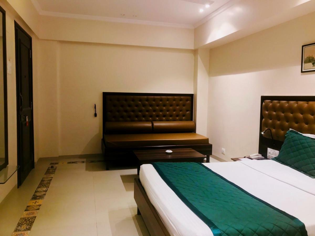 West End Opp Hospital Hotel Mumbai