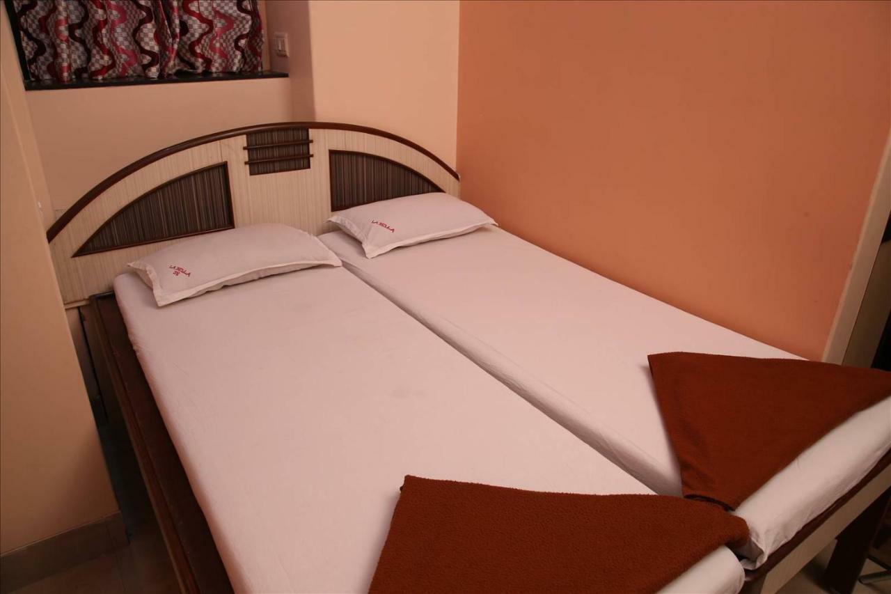 La-bella Guest house