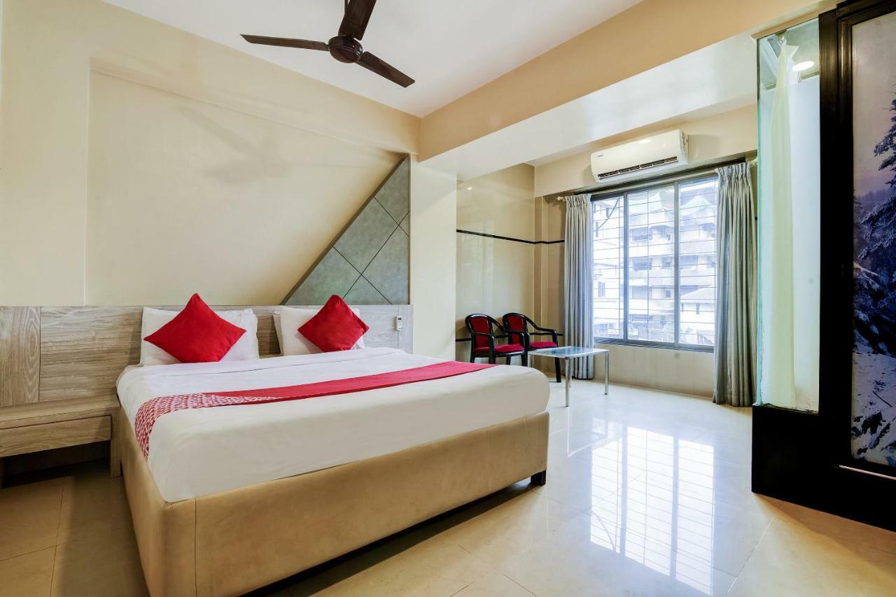 Oyo 45424 Lakshmi Palace 3*
