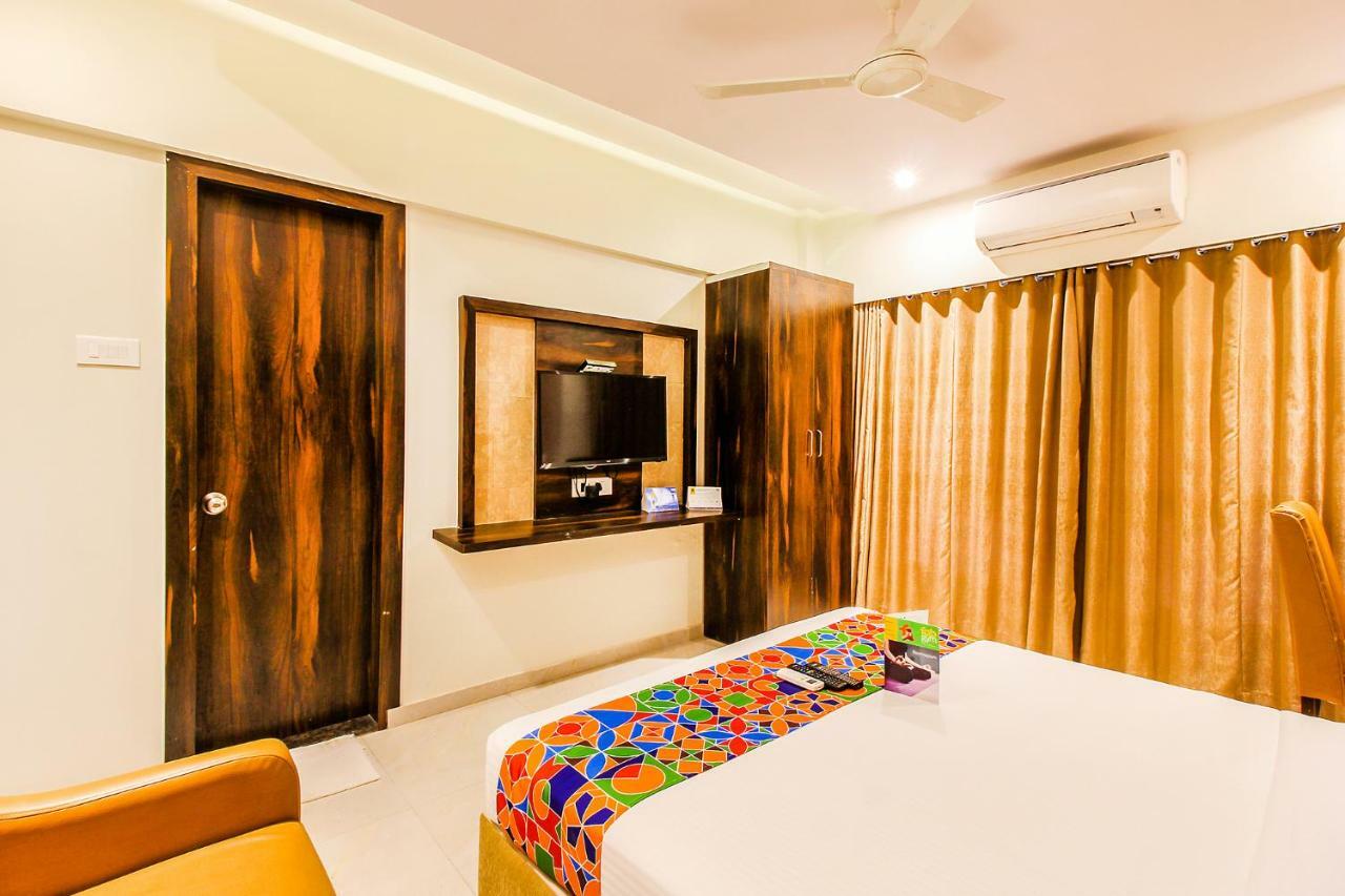 Hotel Fabhotel Embassy Park