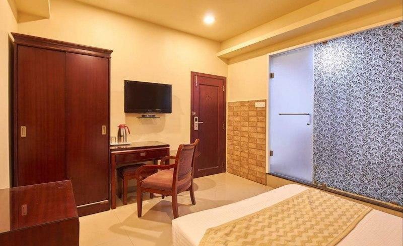 Hotel O Gold Coast Mumbai