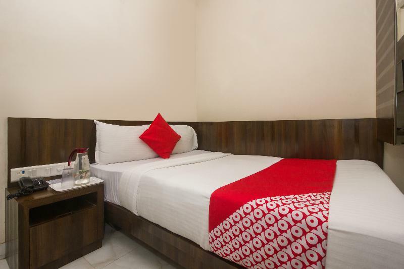 Oyo 8193 Pearl View 3*