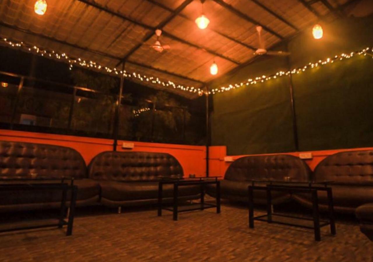 Happinest - The Backpacker's *