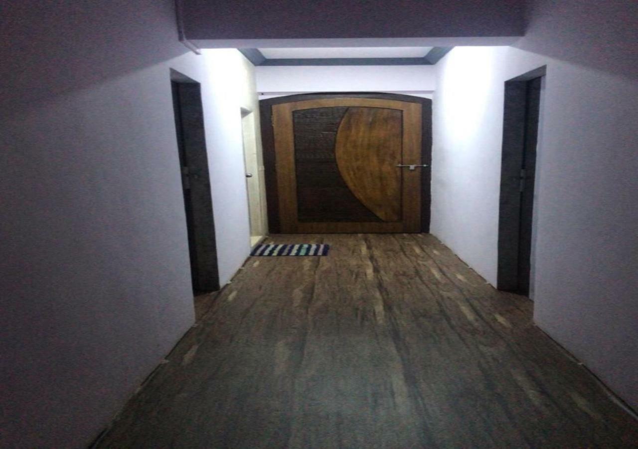 Happinest - The Backpacker's Mumbai