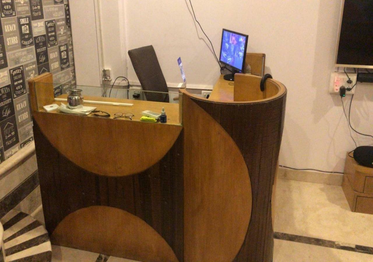 Happinest - The Backpacker's Hostel Mumbai