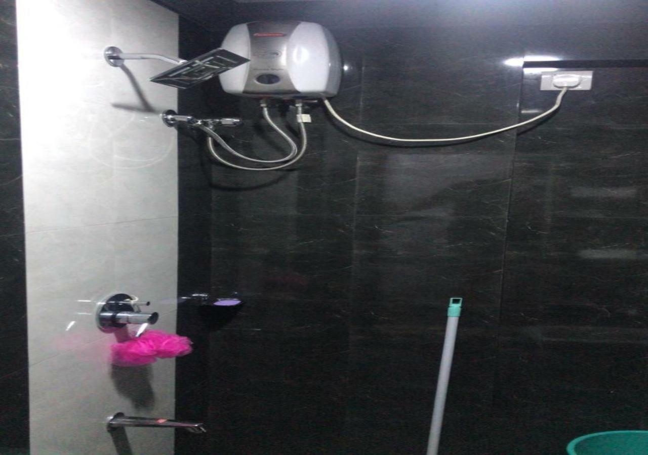 Happinest - The Backpacker's Mumbai