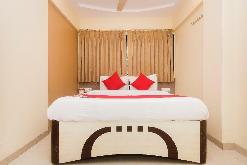 Oyo 7151 Kalpana Palace Hotel 3*