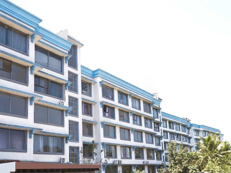 Townhouse Royal Palms Hotel