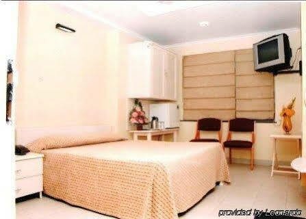 Airlines International Hotel