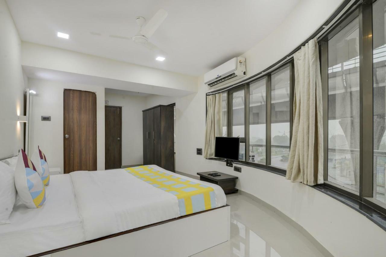 44079 Elite White House Kharghar Guest house