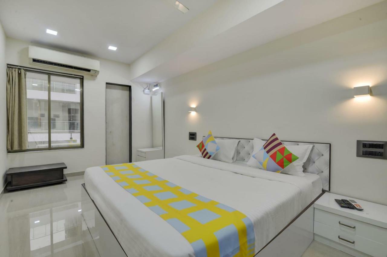 44079 Elite White House Kharghar 3* Mumbai