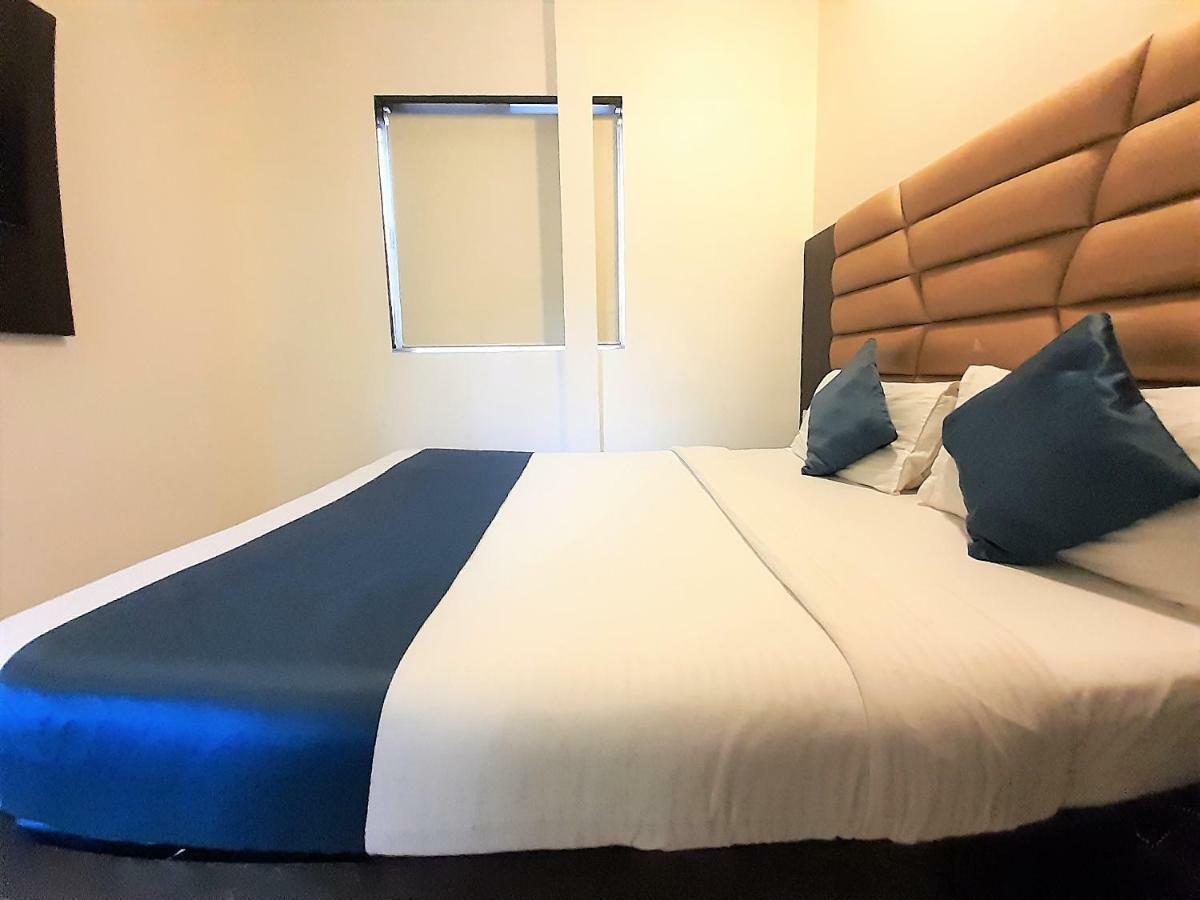 Hexa Adnoc Hotel 2*