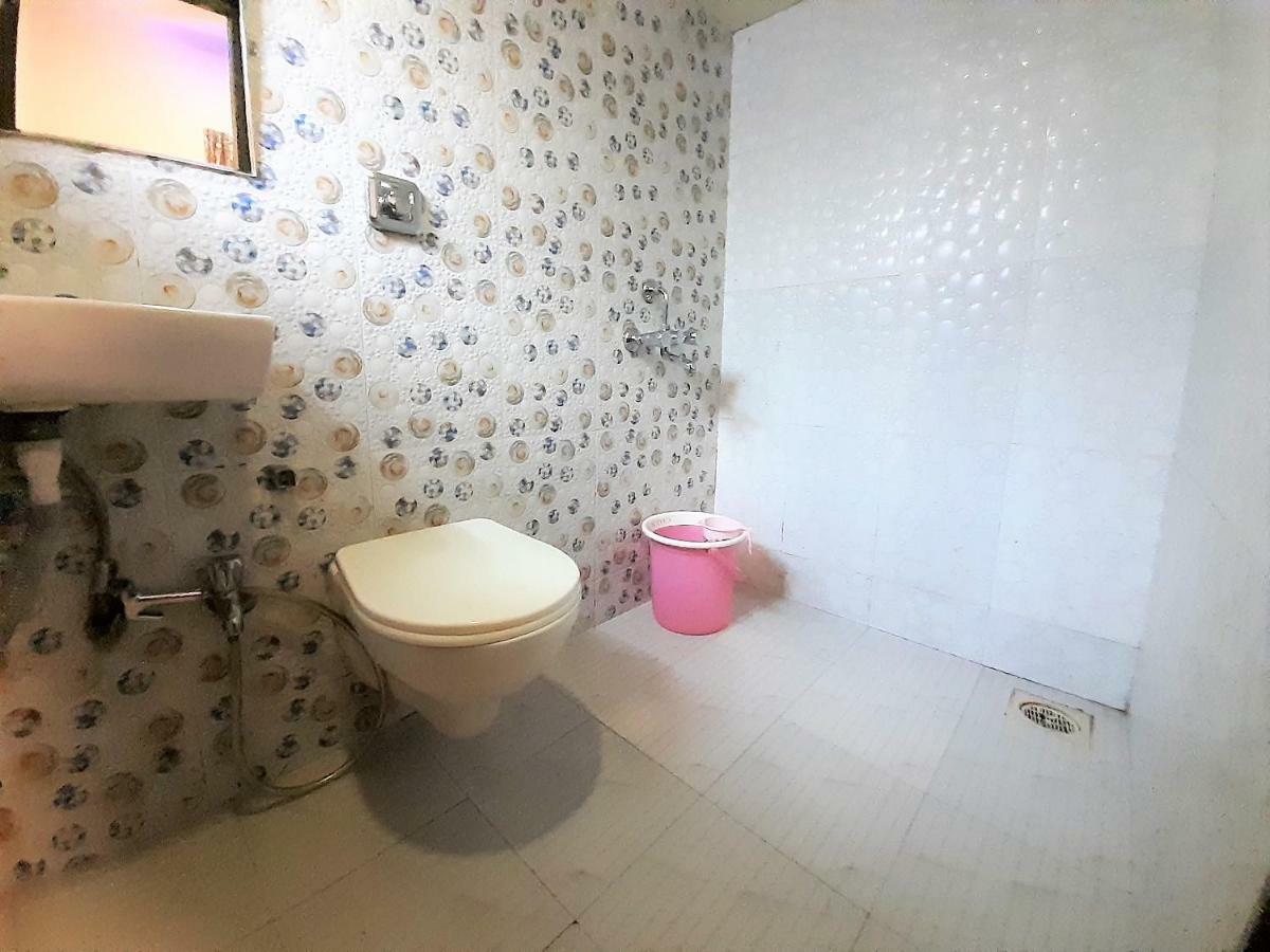 Hotel Hexa Adnoc 2*