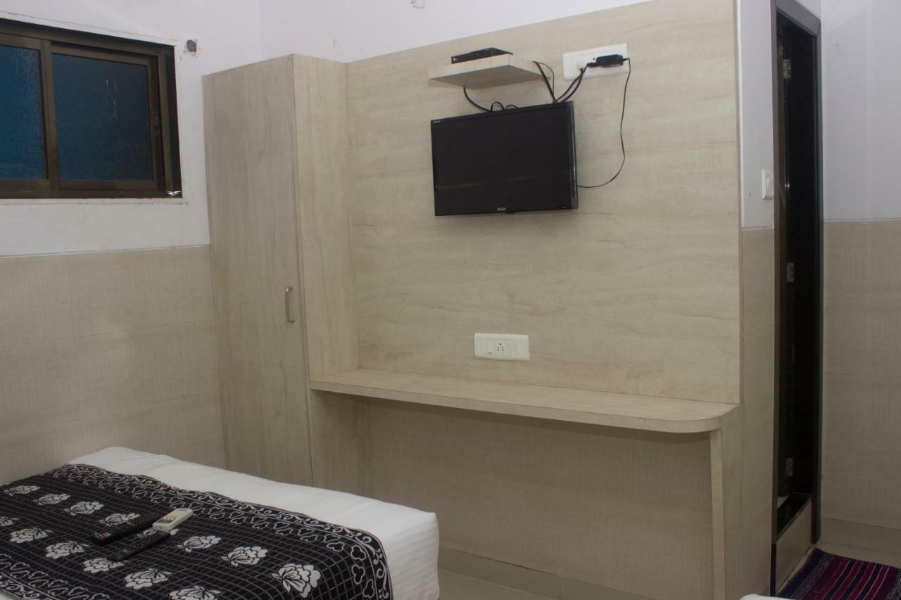 Kf Residency Guest house 2*