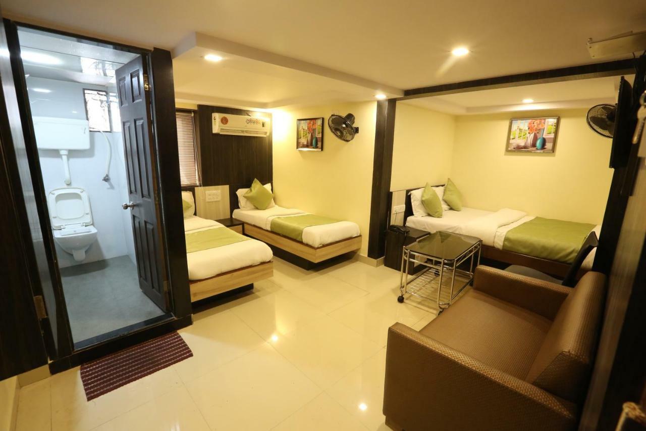 Hotel Happyland
