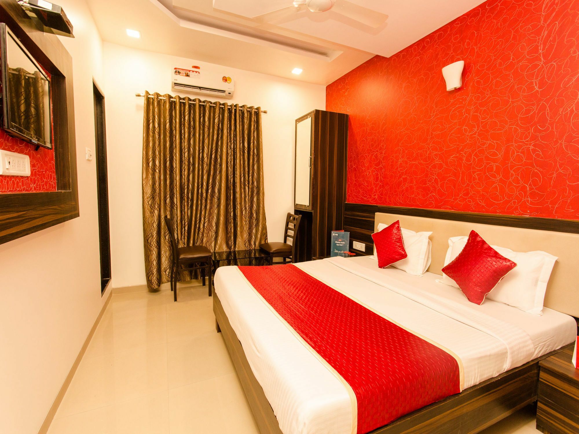 Adore Palace Lodge