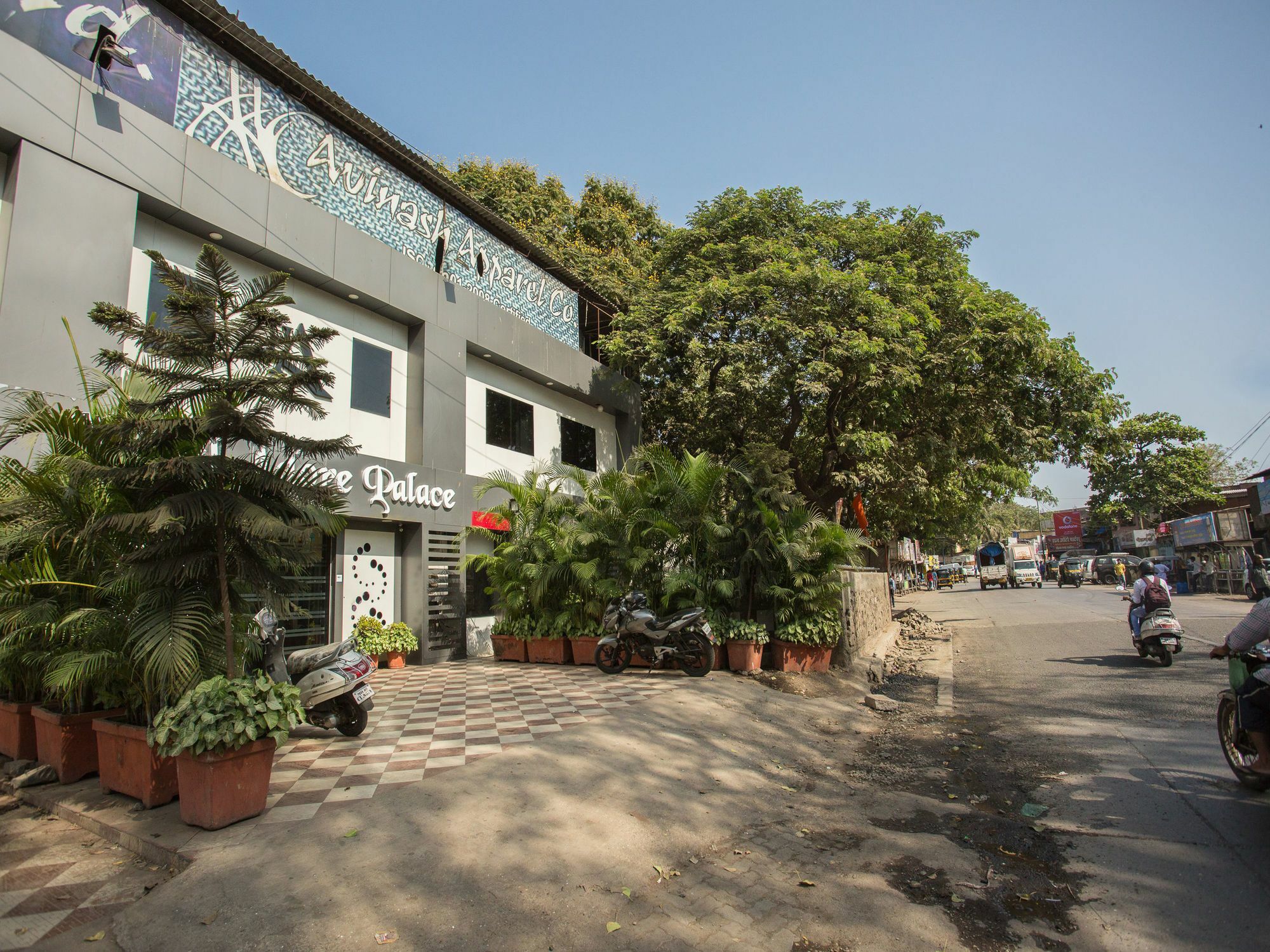 Lodge Adore Palace Mumbai
