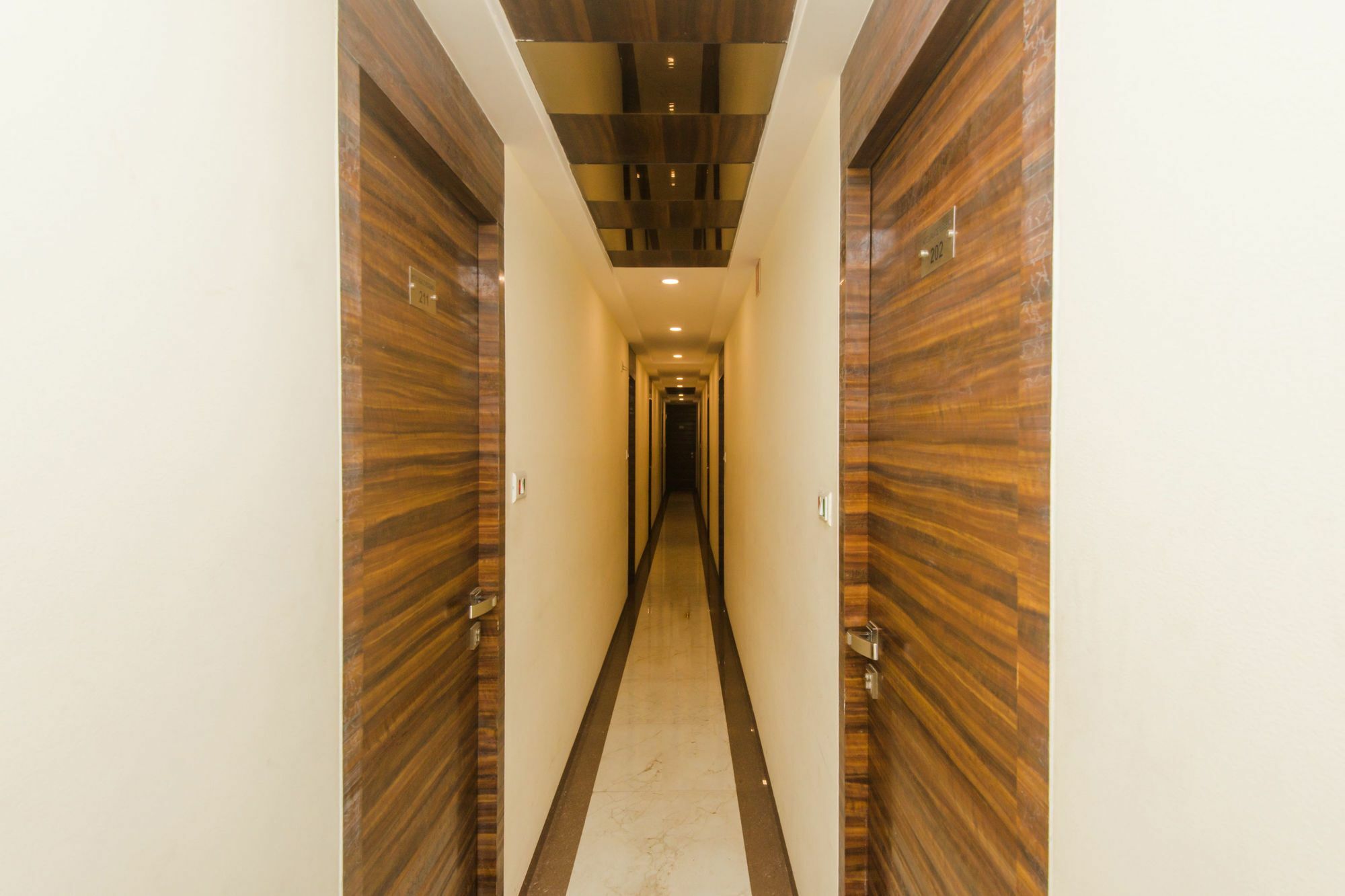 Palace Residency Near Lokmanya Tilak Terminus Hotel 2*