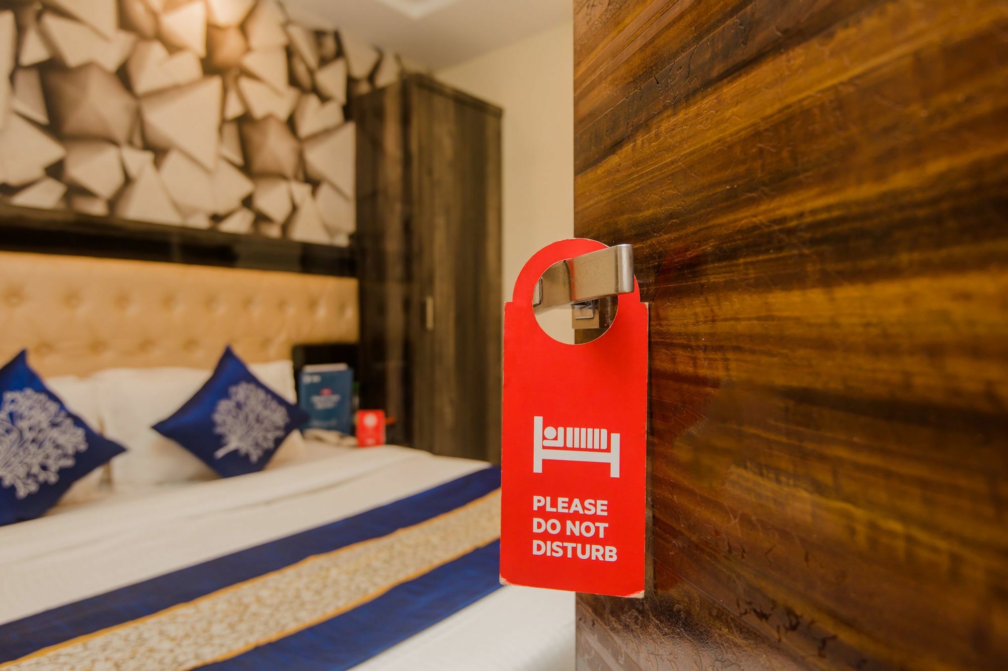 Palace Residency Near Lokmanya Tilak Terminus Mumbai