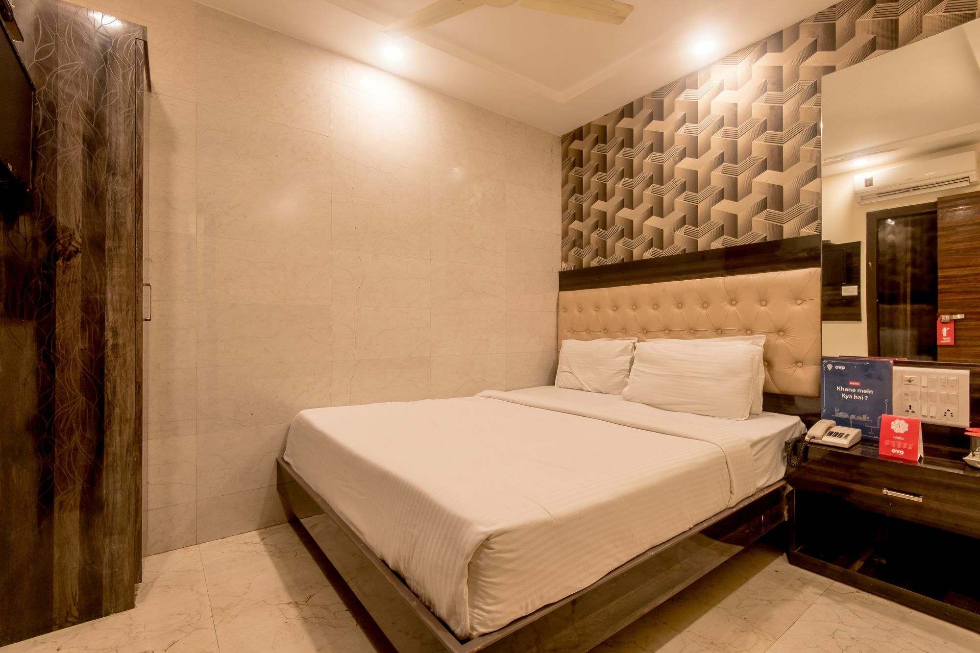 Hotel Palace Residency Near Lokmanya Tilak Terminus 2*
