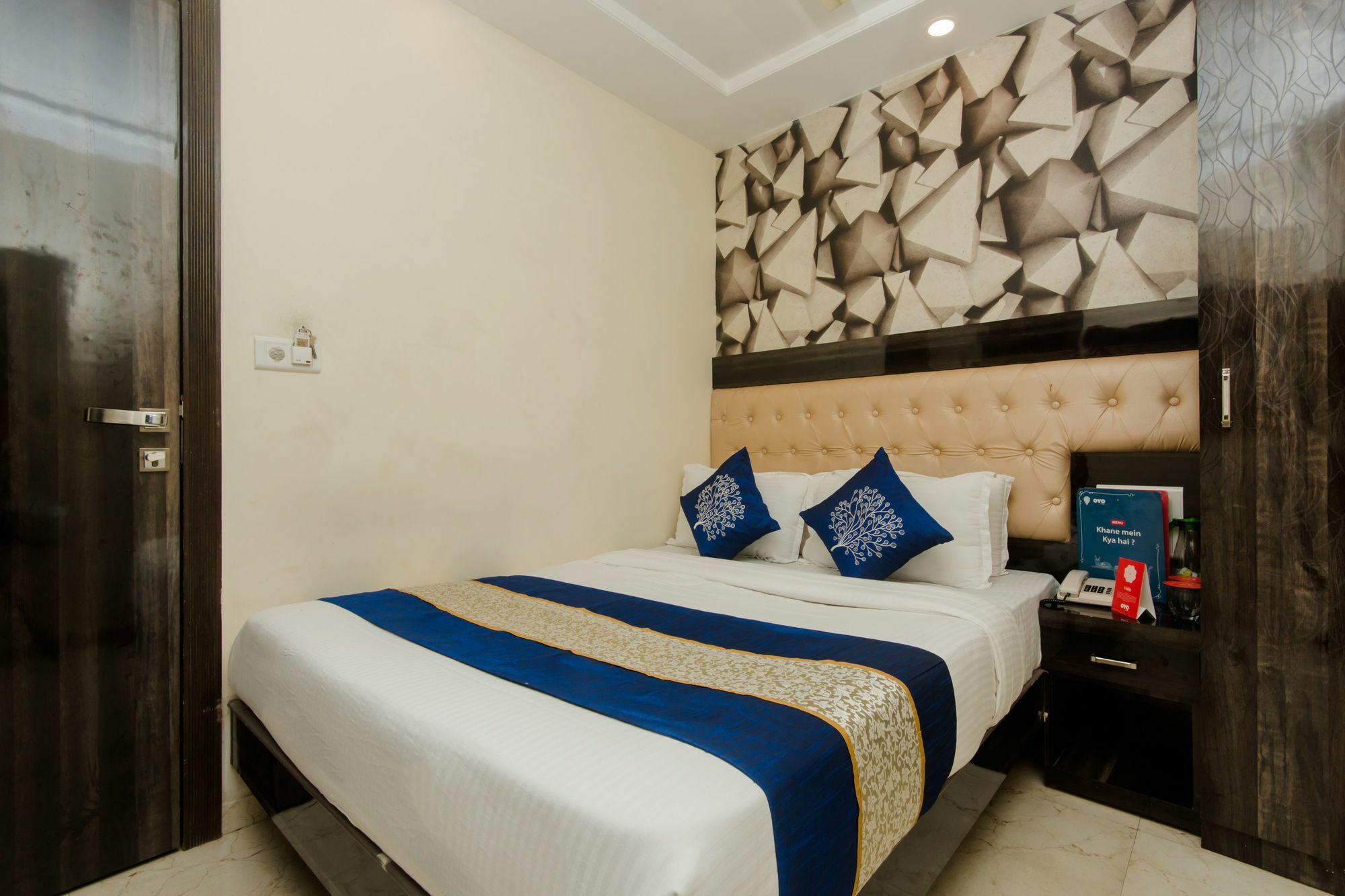 Hotel Palace Residency Near Lokmanya Tilak Terminus