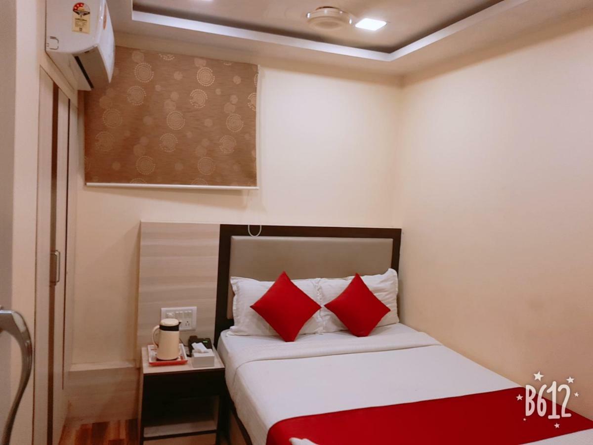 Hotel Happyland Mumbai