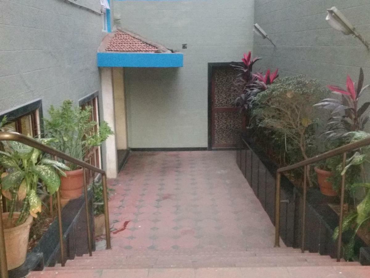 Pals Mumbai