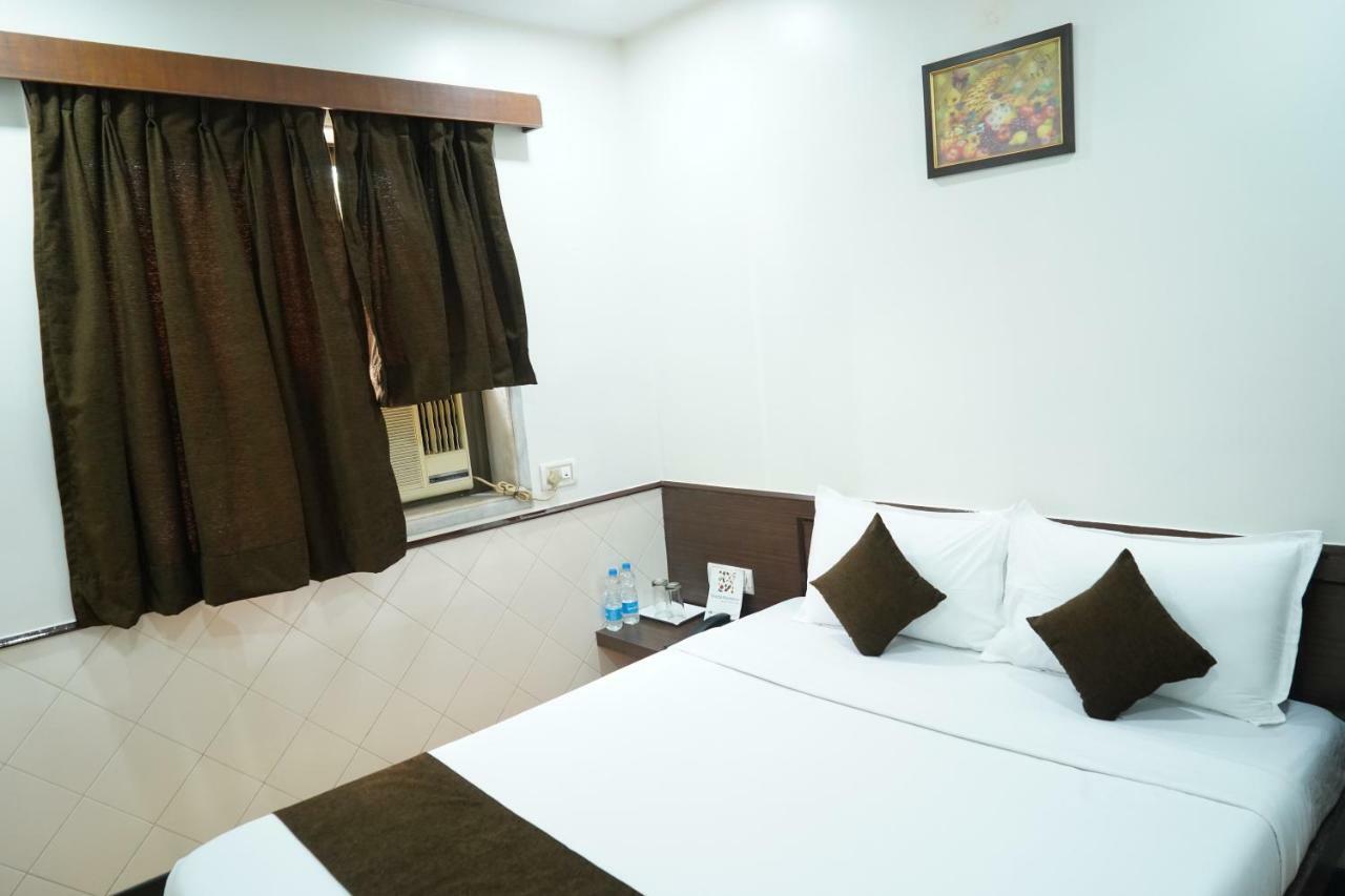 Sharda Residency * Bombaim