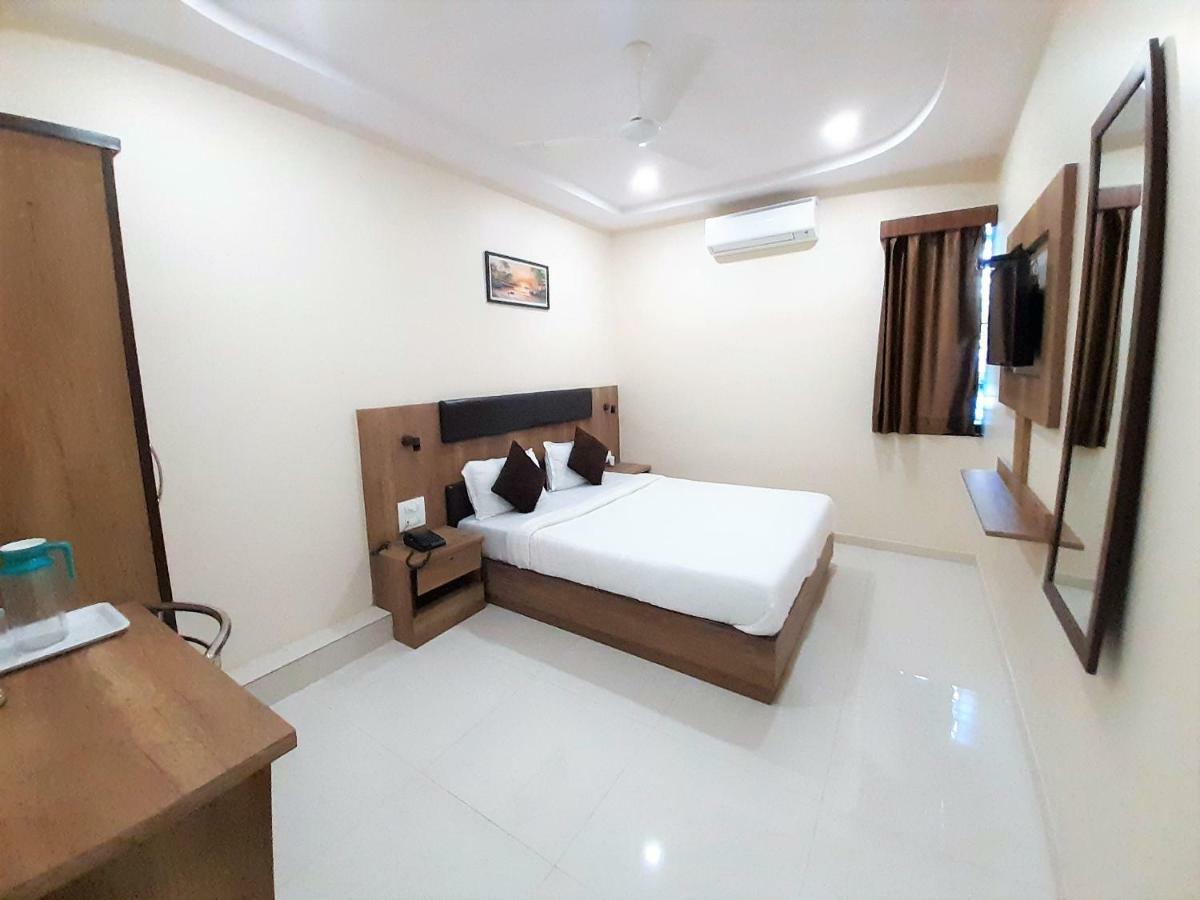 Hotel Hexa Royal Elite