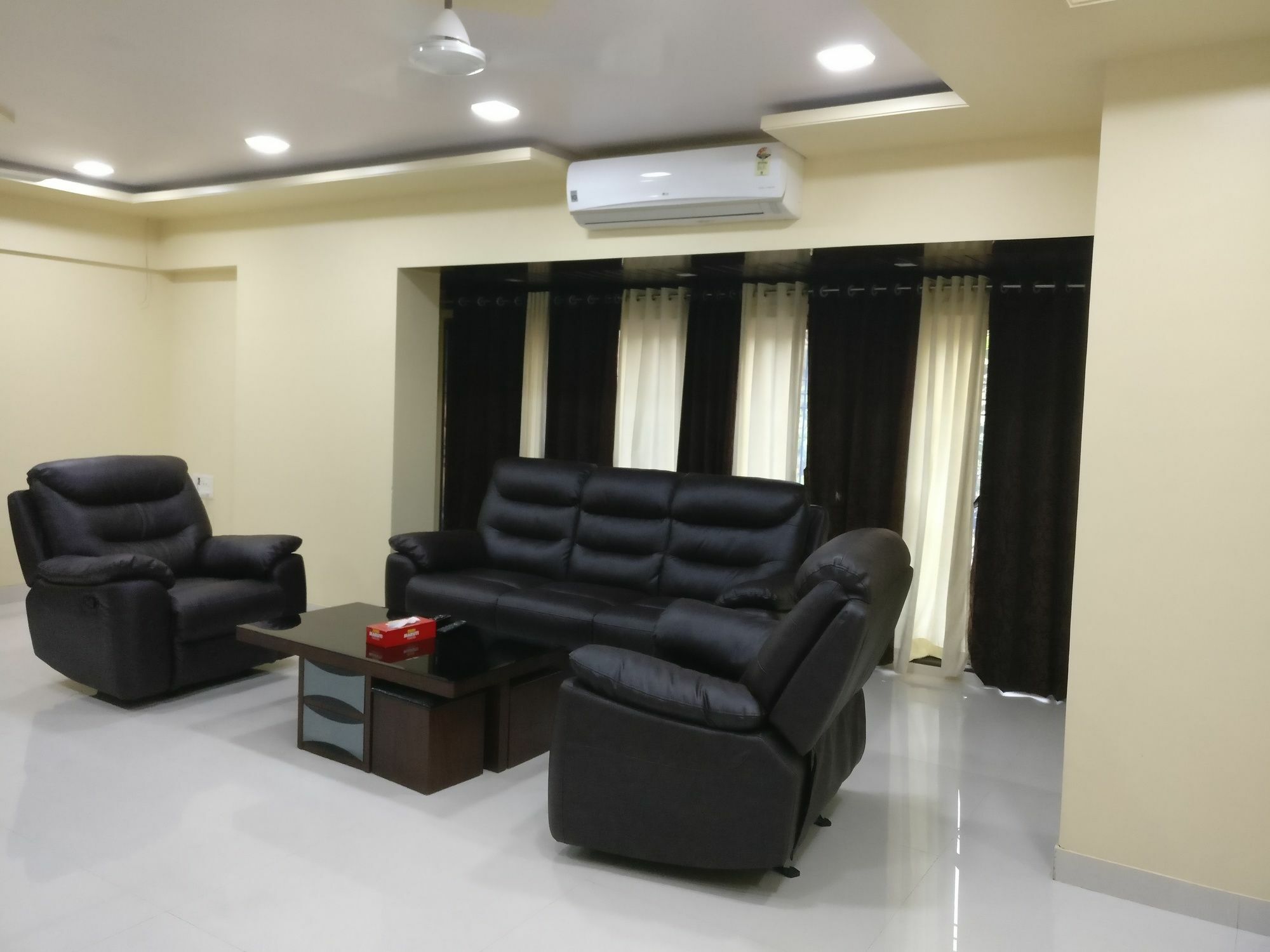 Bkc Nest Jeevanshila Service * Mumbai