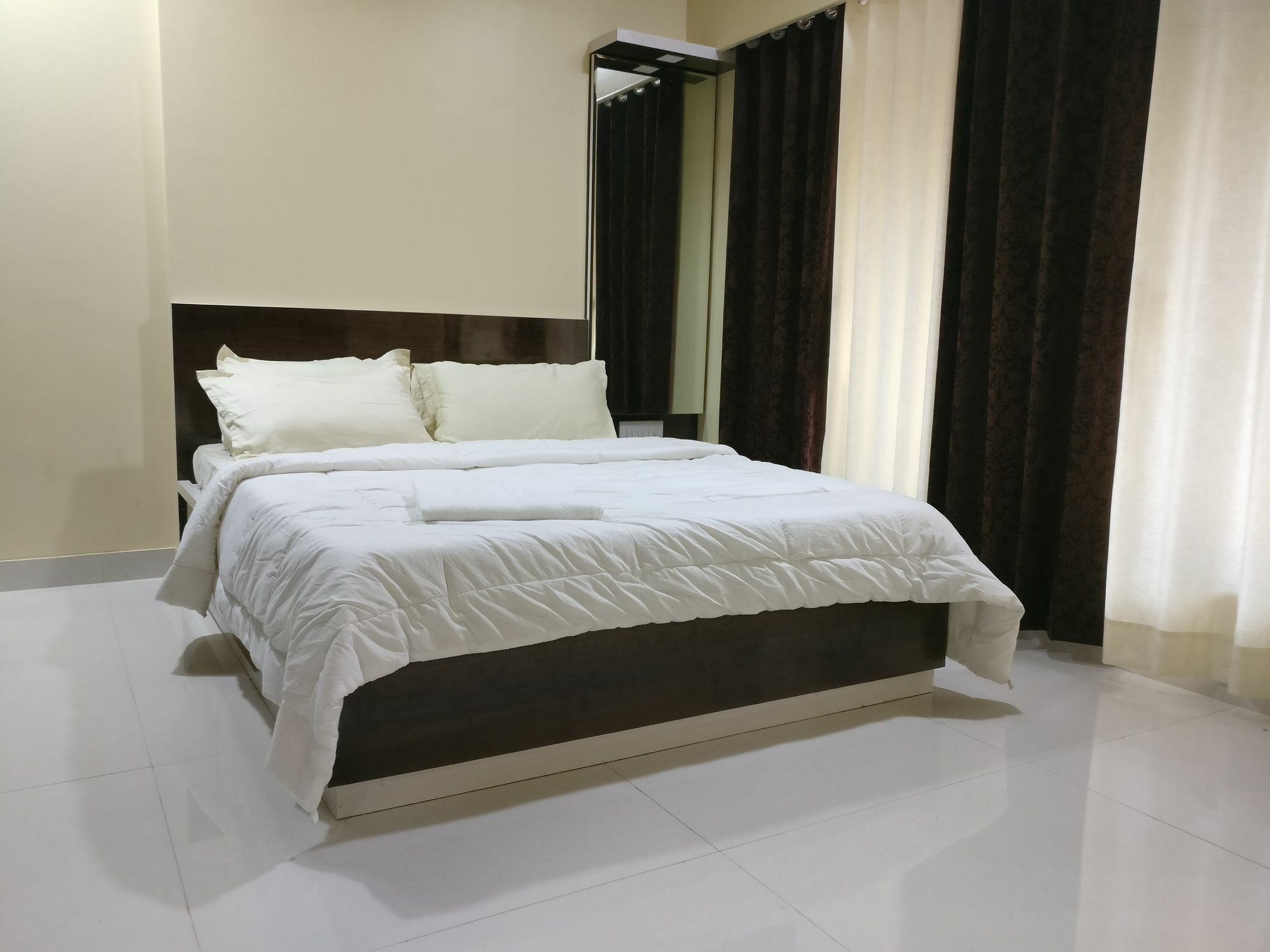 Apartment Bkc Nest Jeevanshila Service *
