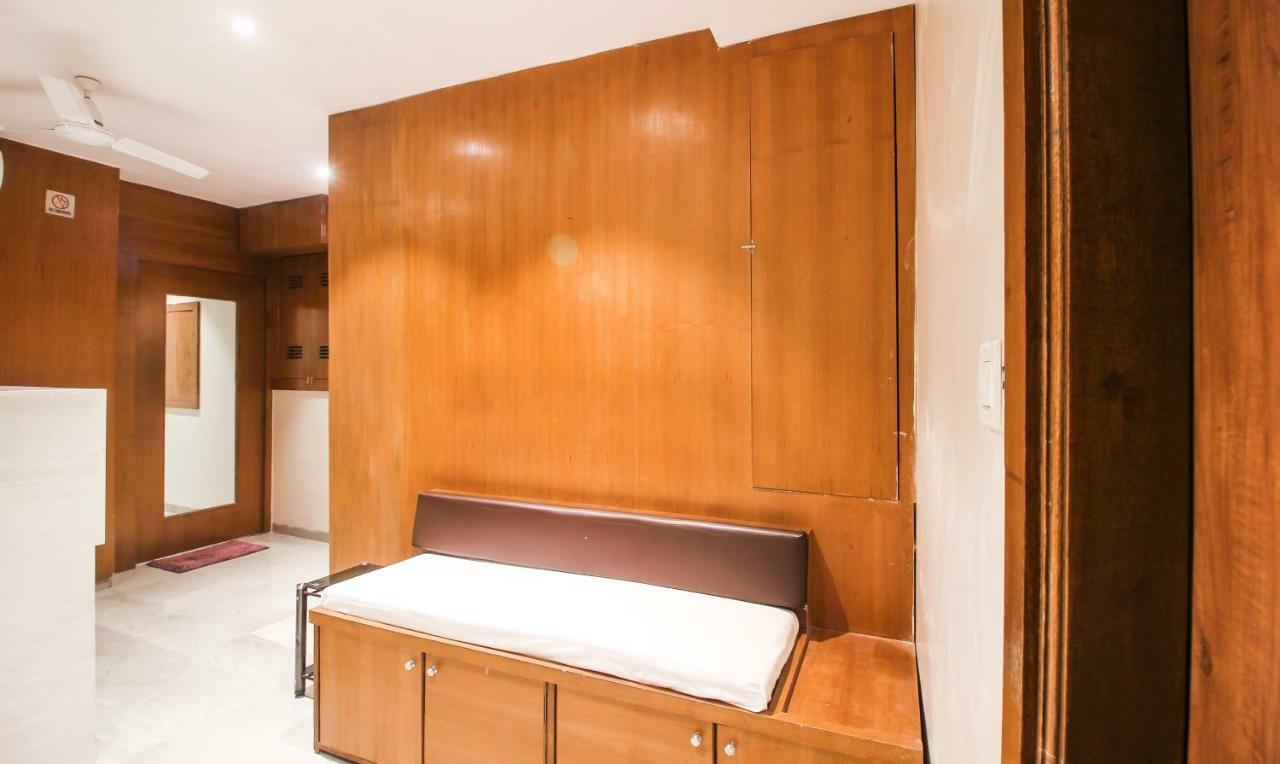 Deluxe Residency Hotel 3*