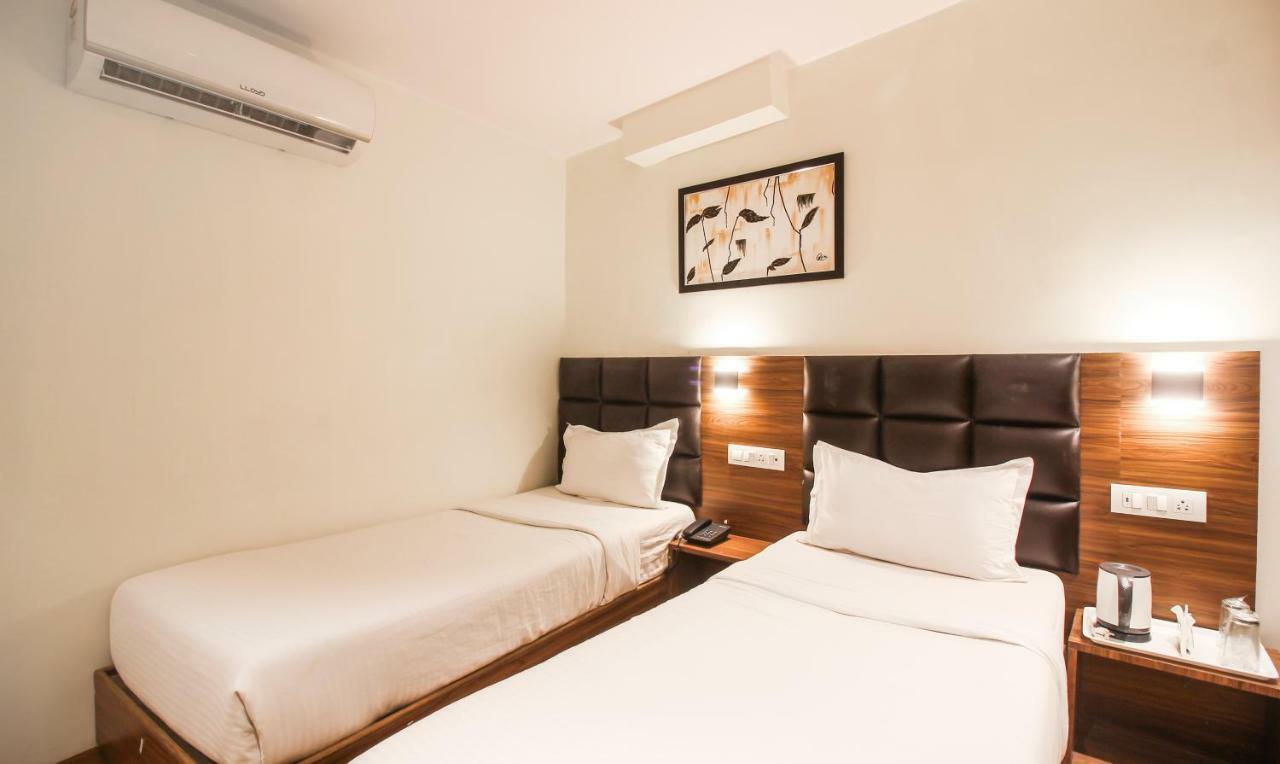 Hotel Deluxe Residency 3*
