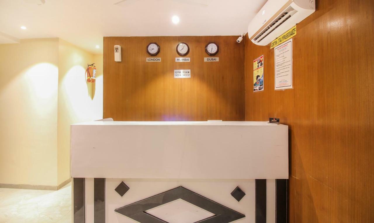 Hotel Deluxe Residency 3*