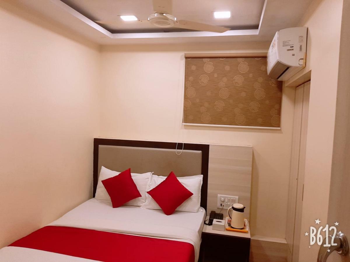 Hotel Happyland Mumbai