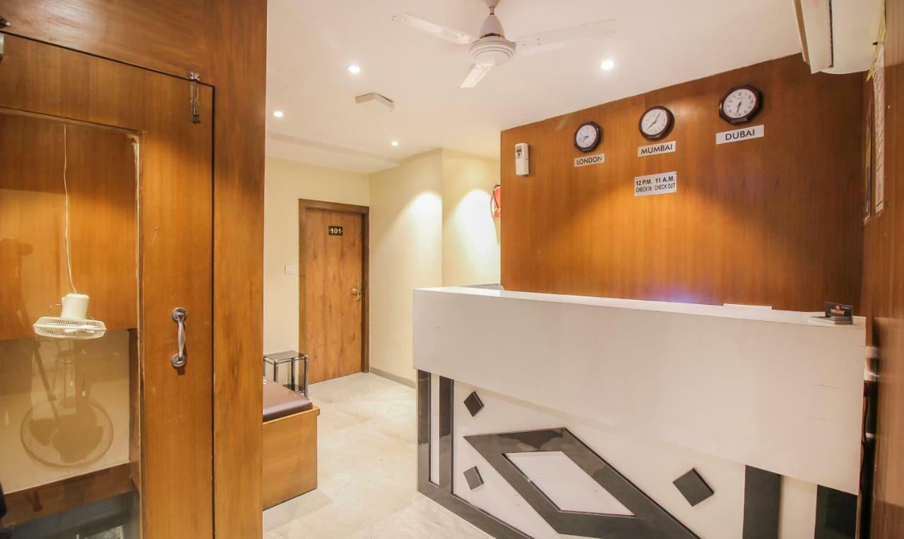 Deluxe Residency Hotel 3*