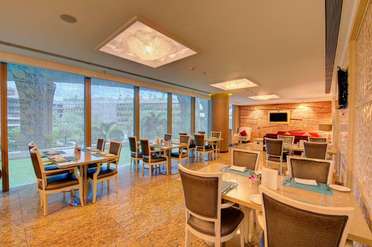 Niranta Transit Airport - At Arrivals 4*