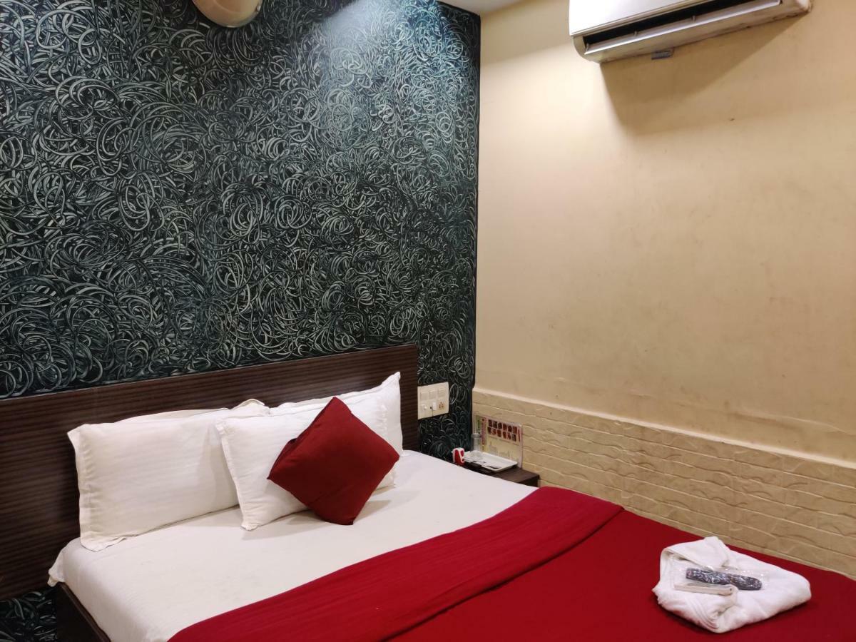 Hotel O Golden Sagar