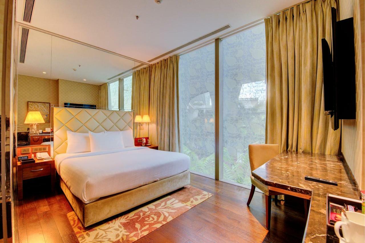Niranta Transit Airport - At Arrivals 4* Bombaim