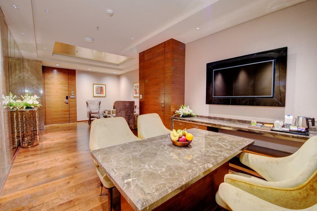 Niranta Transit Hotel Terminal 2 Arrivals/Landside 4* Bombaim