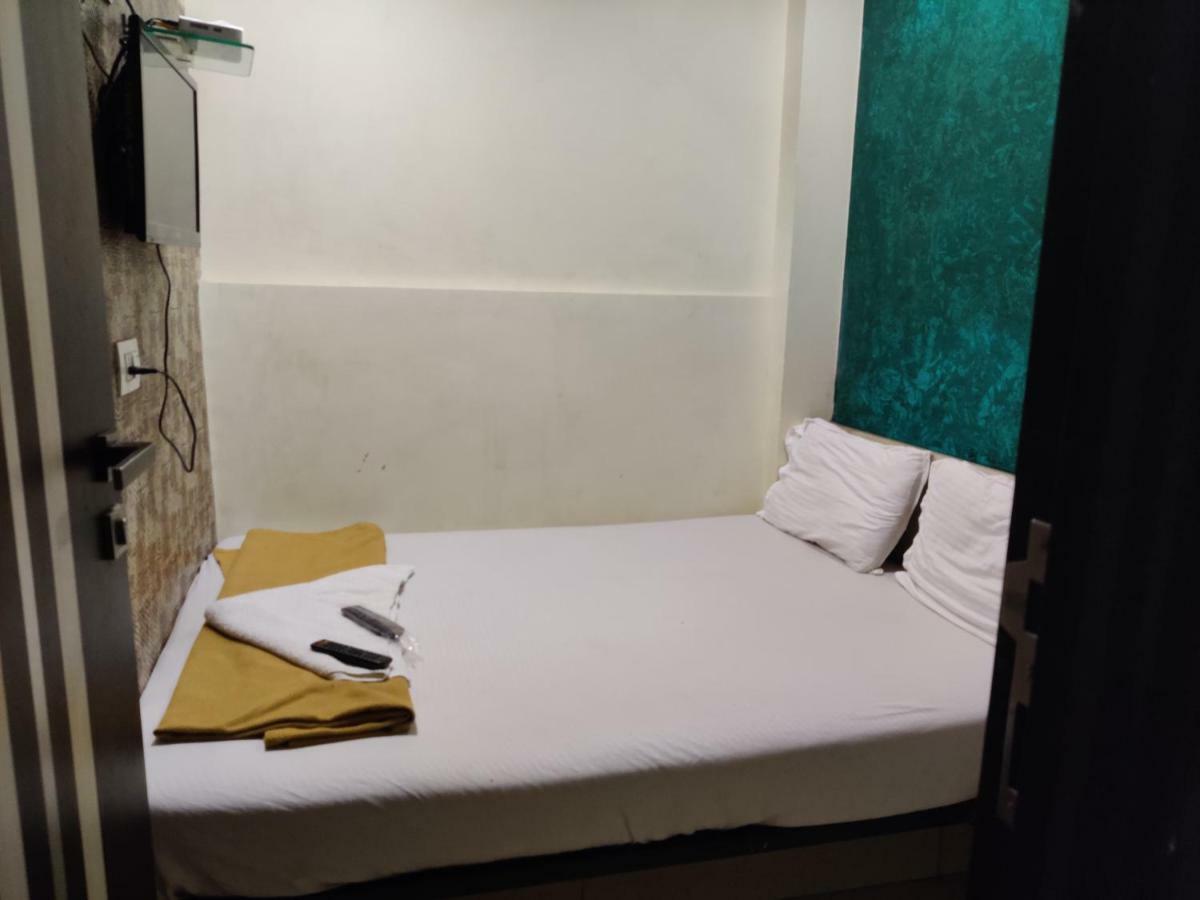 Hotel O Golden Sagar Mumbai