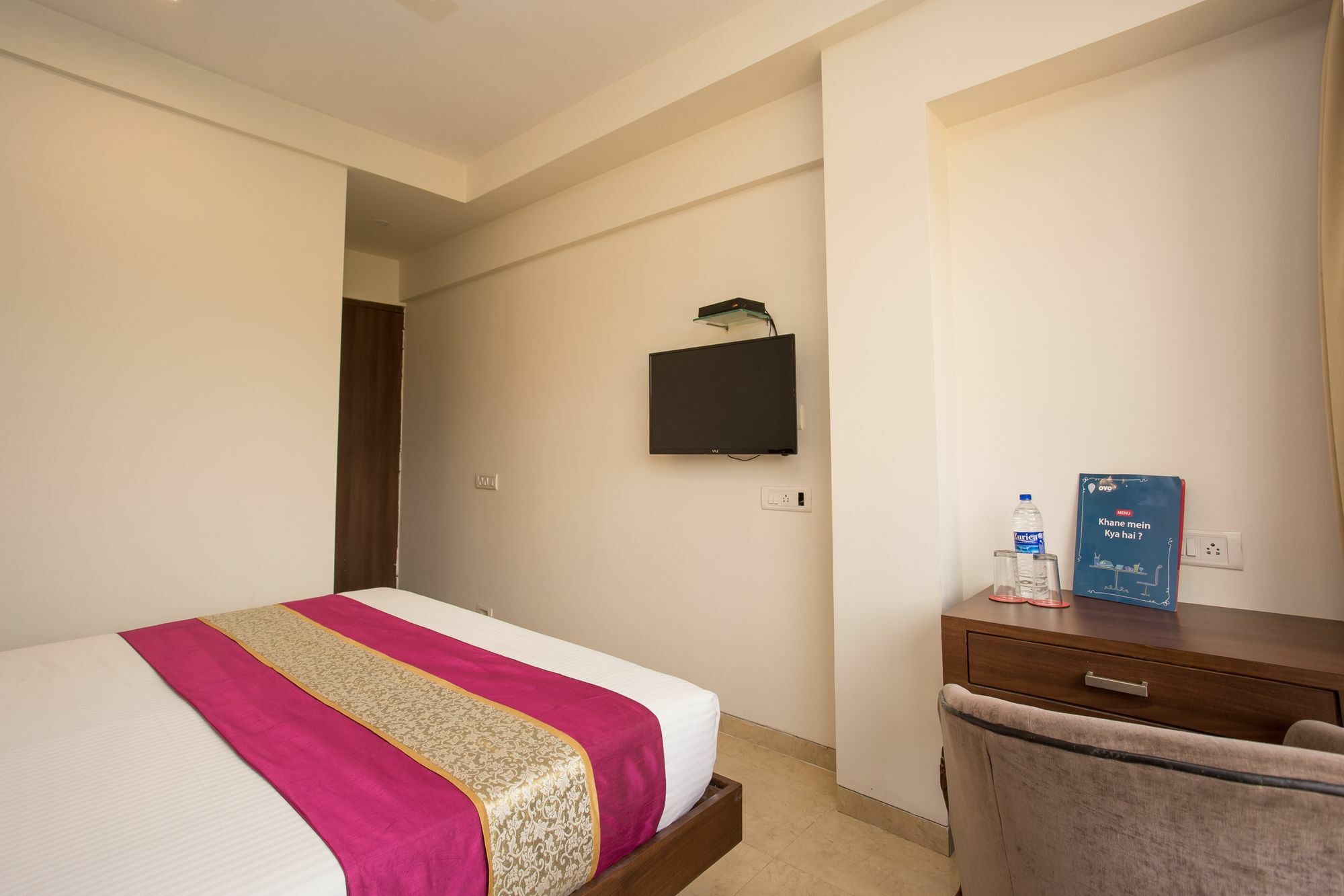 Hotel Oyo 4689 New Imperial Residency Mumbai